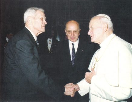 Corneliu Coposu impreuna cu Sanctitatea Sa, Papa Ioan Paul al II-lea, 1992, Vatican